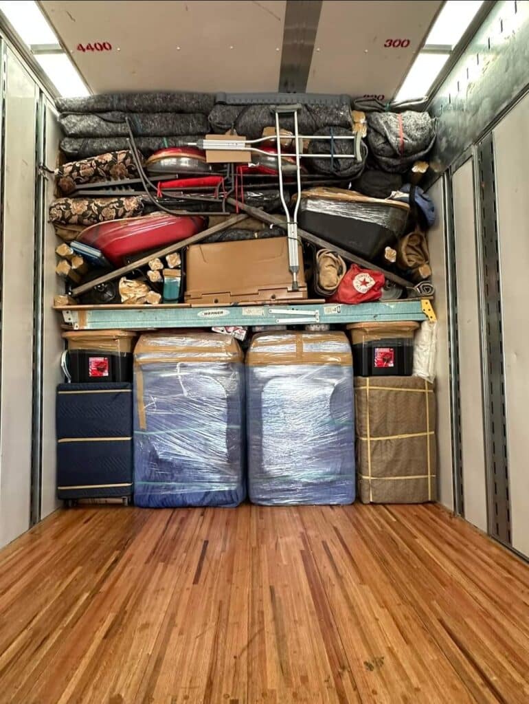 How to move a washing machine Professional movers moving a washer